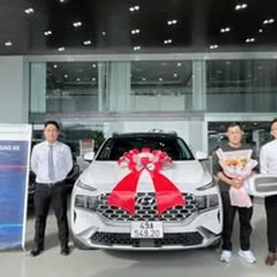 Hình ảnh hoạt động tư vấn xe tại Lâm Đồng